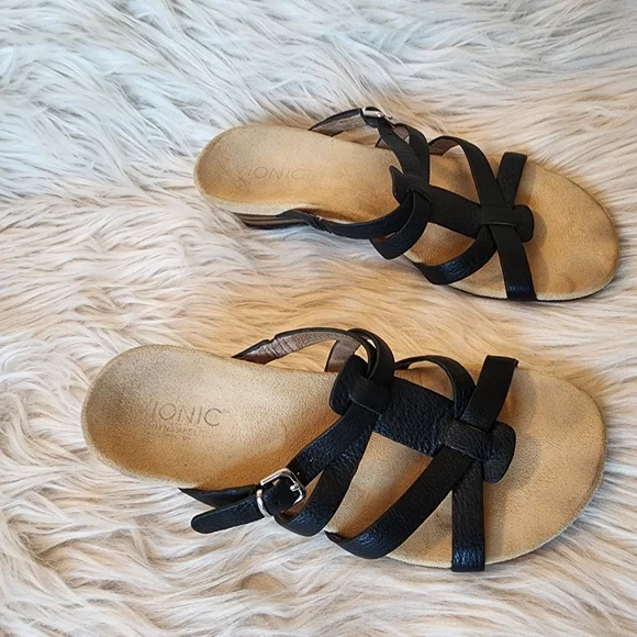 Vionic Black Leather Sandals, Size 6 - Picture 7 of 14